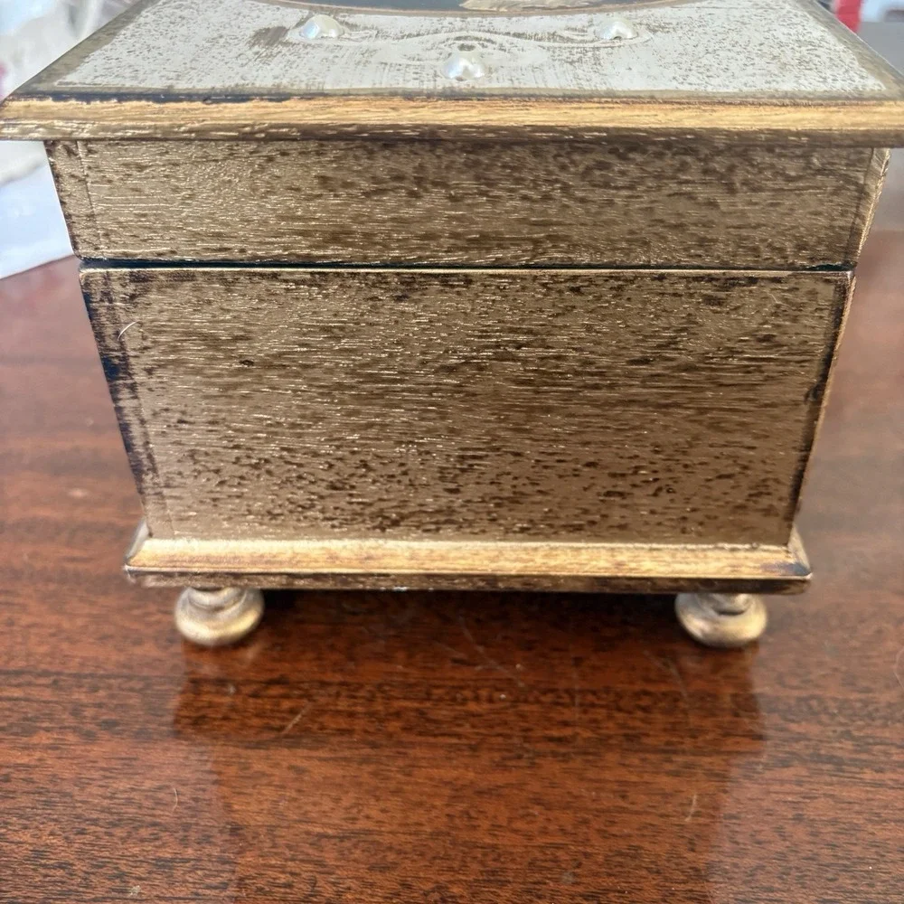 Vintage Music Box Jewelry Box Velvet Lined Victorian Portrait Japan